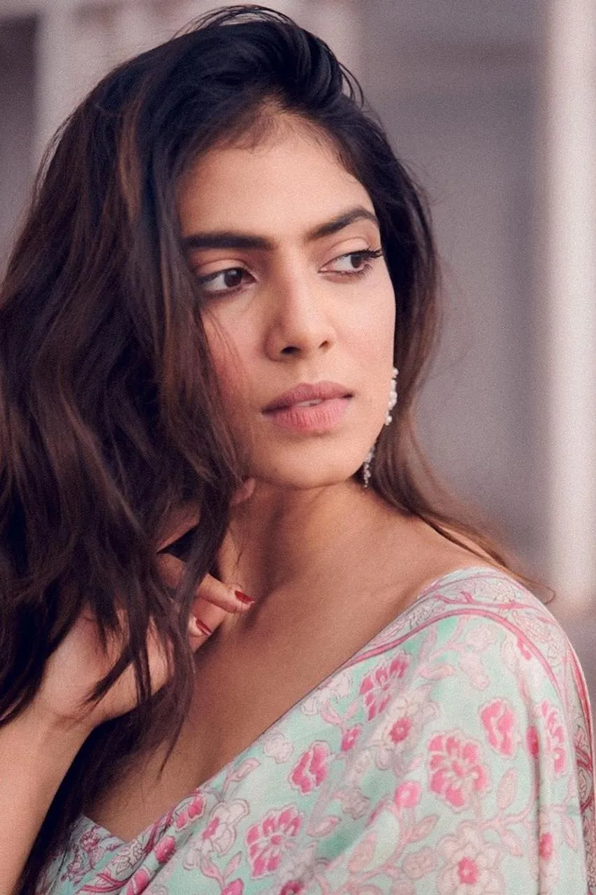 Handsome Malavika Mohanan Charming Stunning Floral Outfit