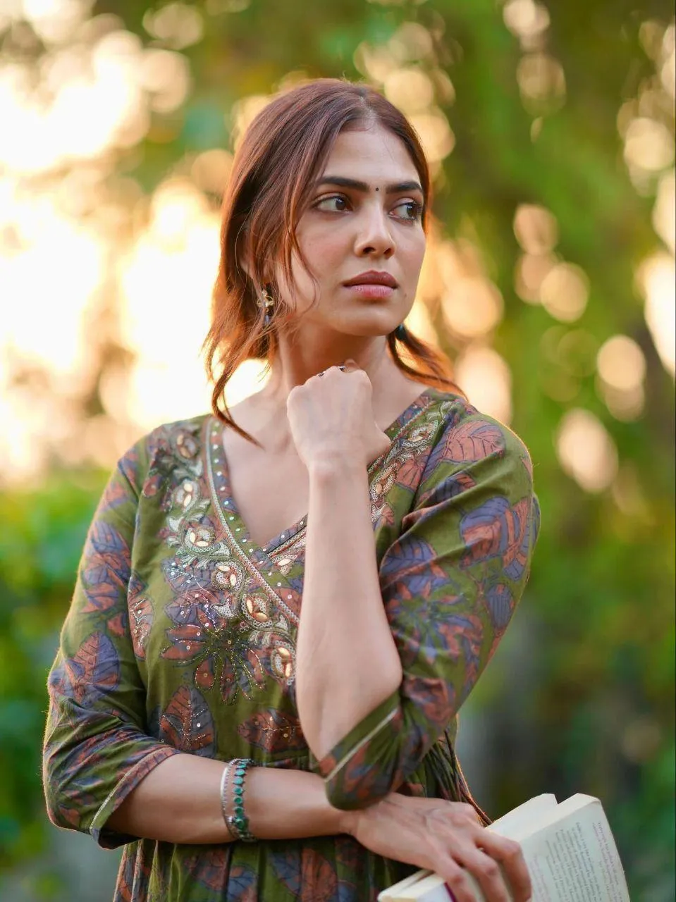 Hot Malavika Mohanan in Olive Green Ethnic Outfit Outdoors