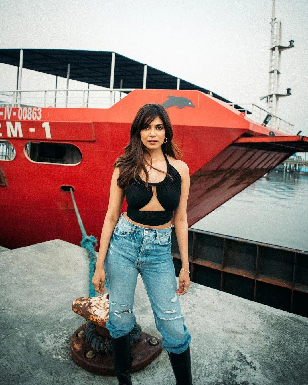 Hot Post of Malavika Mohanan Trendy Street Style Fashion