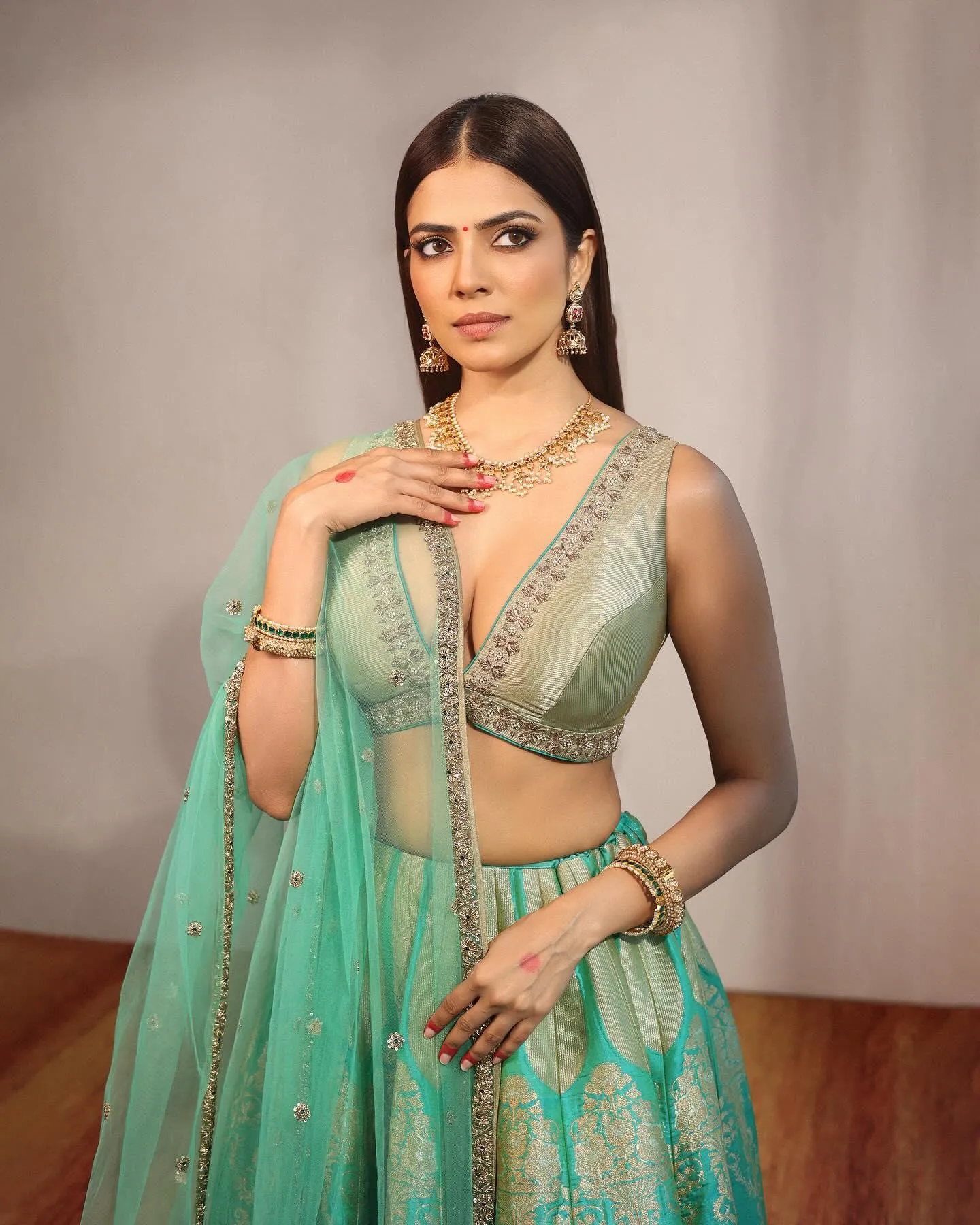 Hottie Malavika Mohanan in Green Lehenga Traditional Look