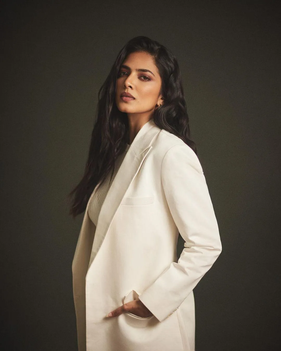 Malavika Mohanan Elegance in Black Outfit with Grace Picture