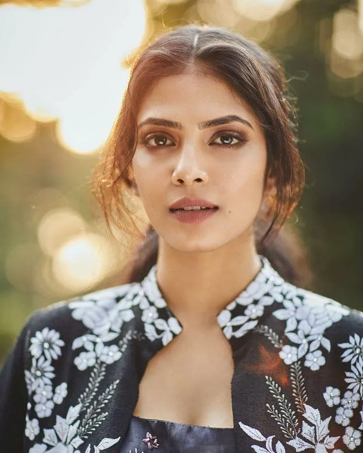 Malavika Mohanan Handsome Wearing Patterned Formal Outfit