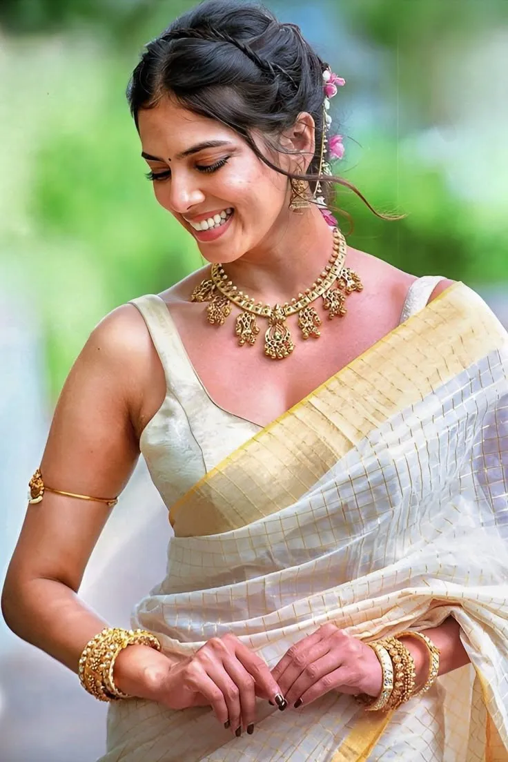Malavika Mohanan Traditional Elegance in Cultural Attire