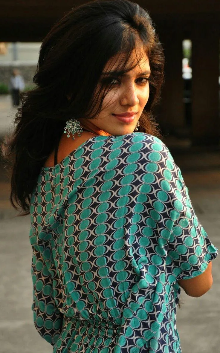Malavika Mohanan Wearing Hot Casual Blue Dress HD Wallpaper