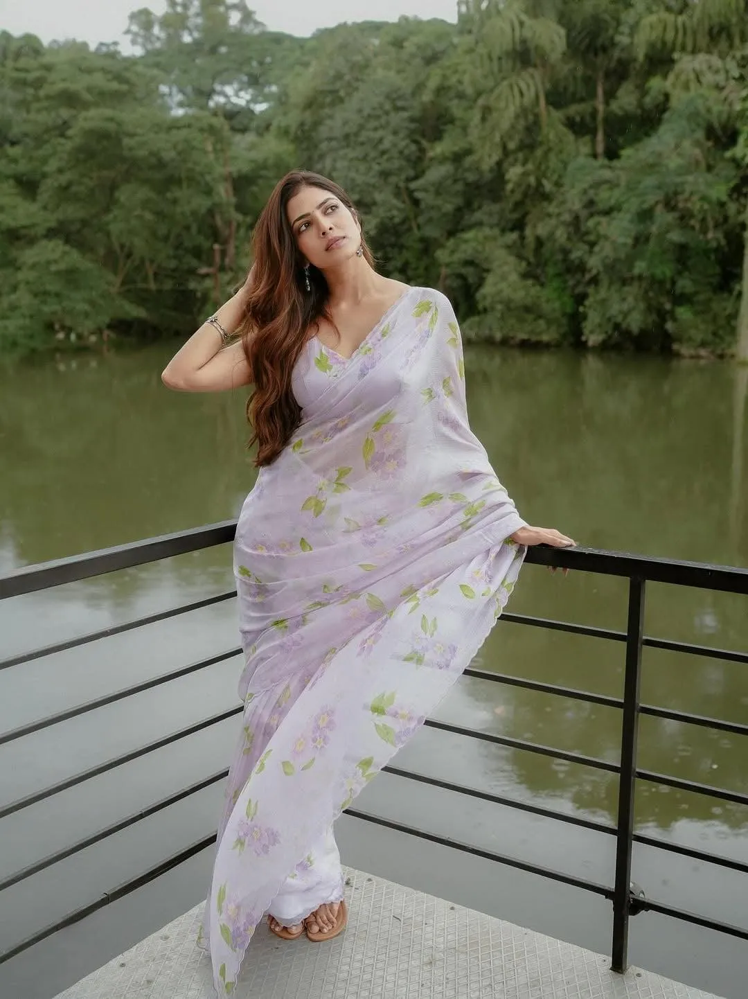 Sensual Malavika Mohanan in White Saree Outdoor Fashion