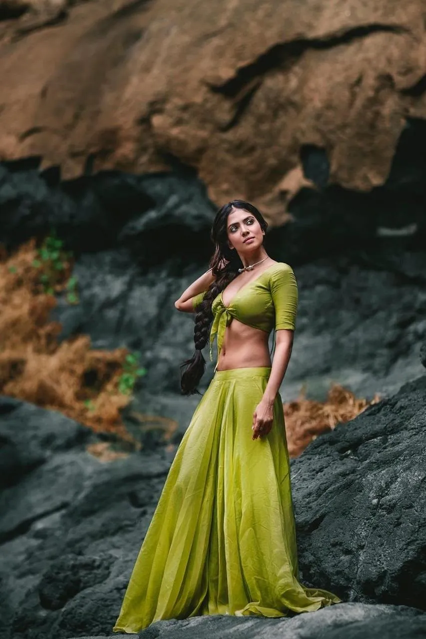 Stunning Look of Malavika Mohanan Elegant in Yellow Lehenga