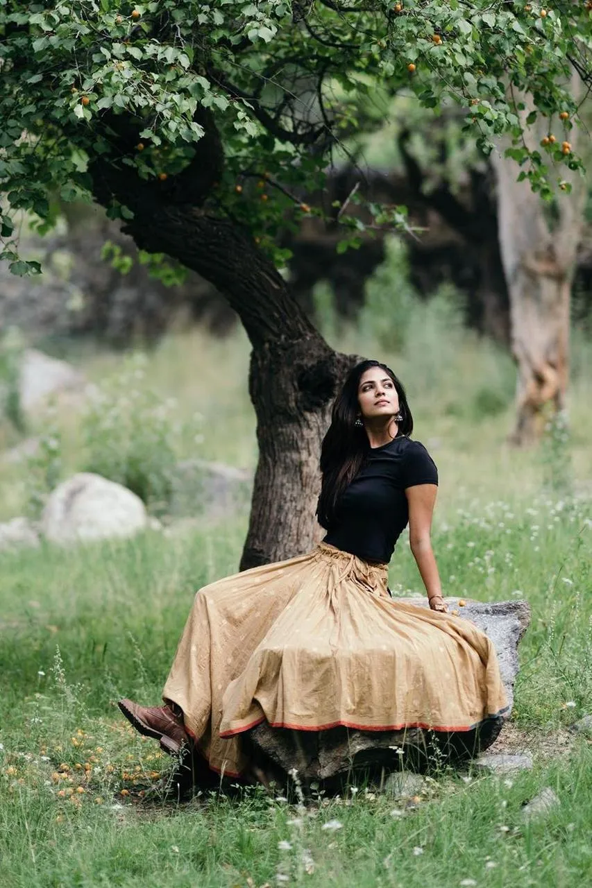Stunning Malavika Mohanan Beautiful Hot Outdoor Dress Look