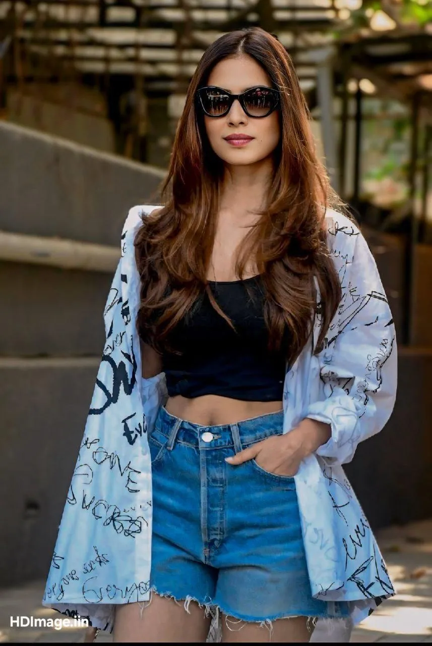 Stunning Malavika Mohanan Chic Style in Blue Ethnic Dress
