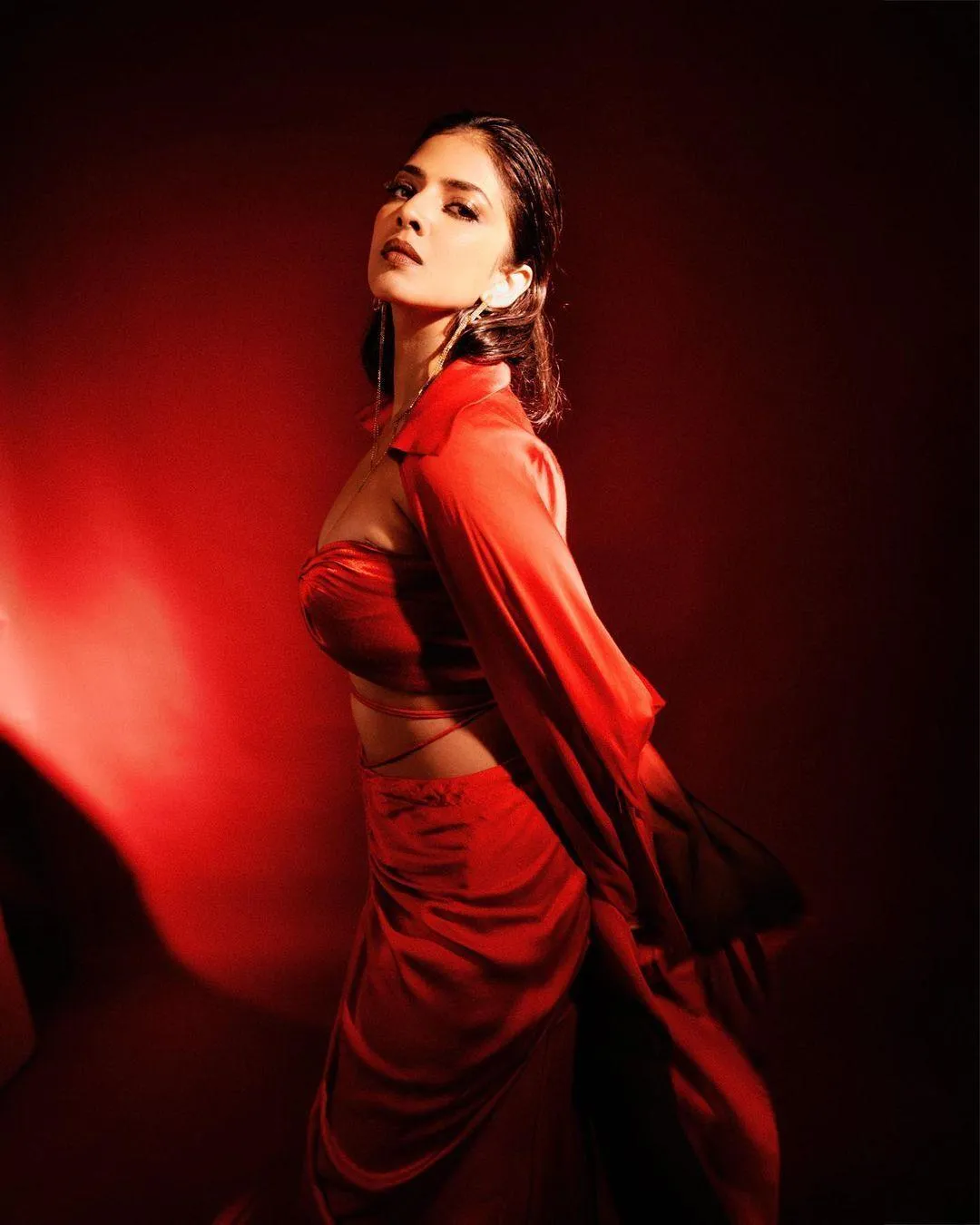 Stunning Malavika Mohanan Wearing a Gorgeous Red Gown Image