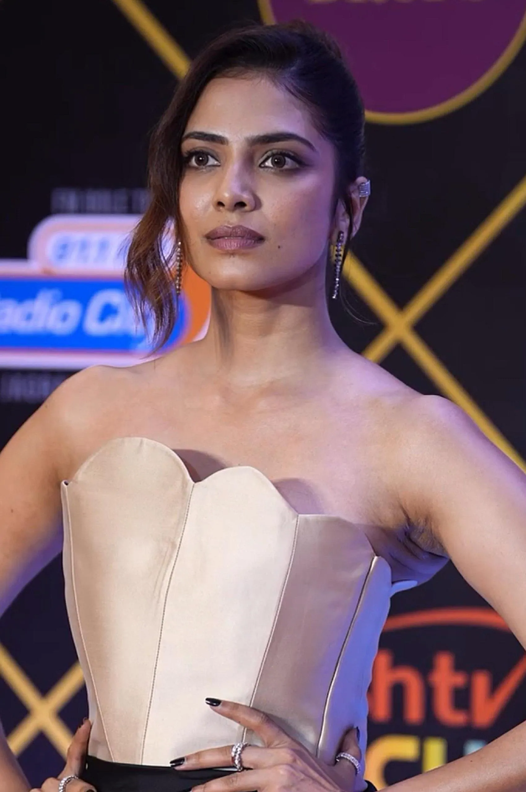 Sultry Malavika Mohanan in Strapless Gown At Red Carpet Show