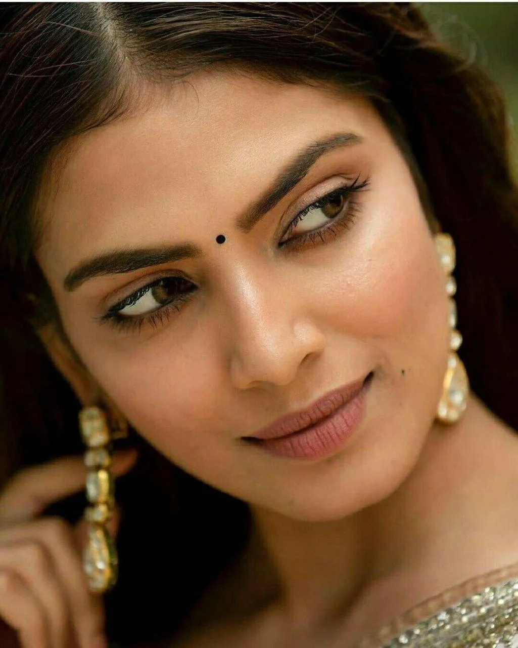 Tempting Malavika Mohanan Closeup in Golden Outfit Style