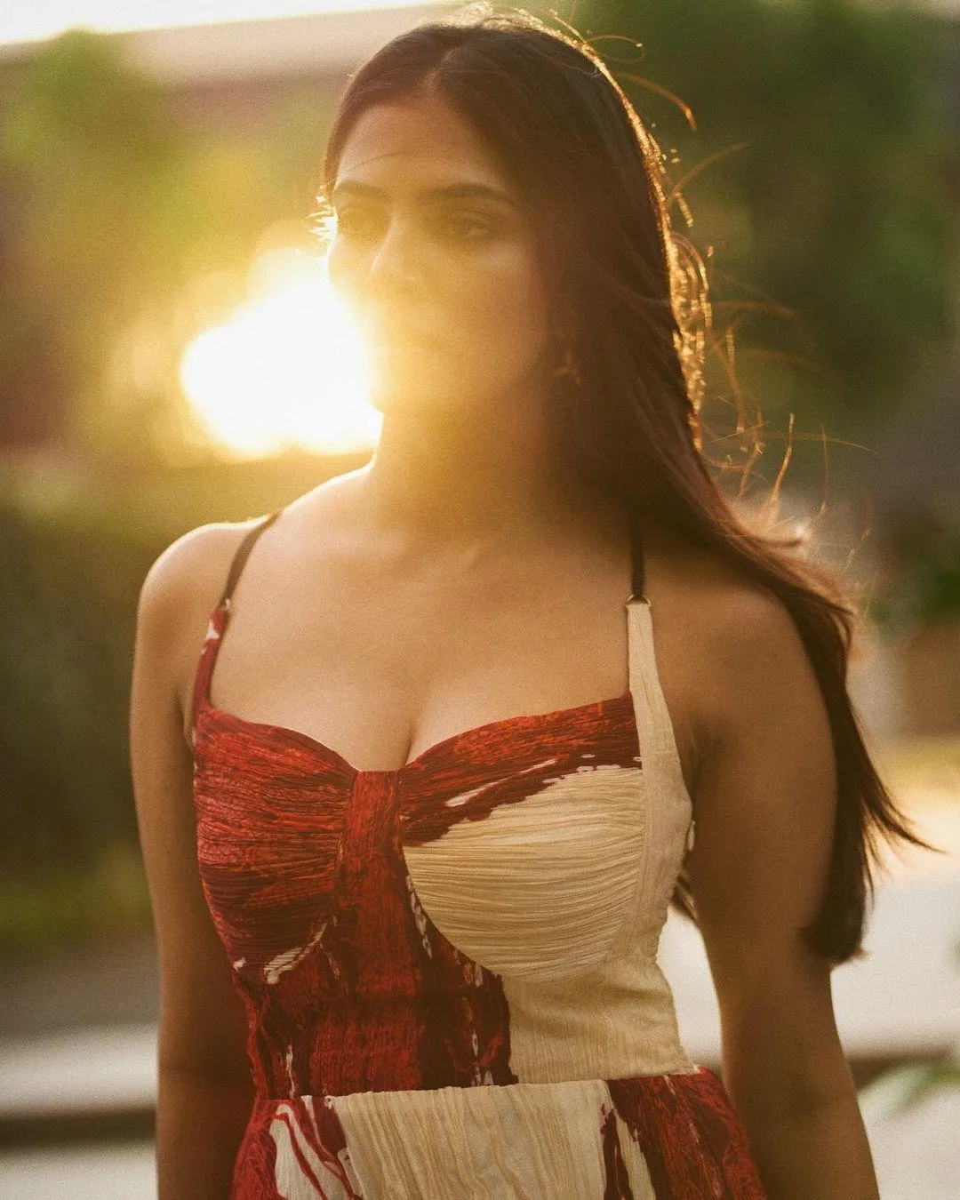 Tempting Malavika Mohanan in Cream Corset Dress Outdoor Look