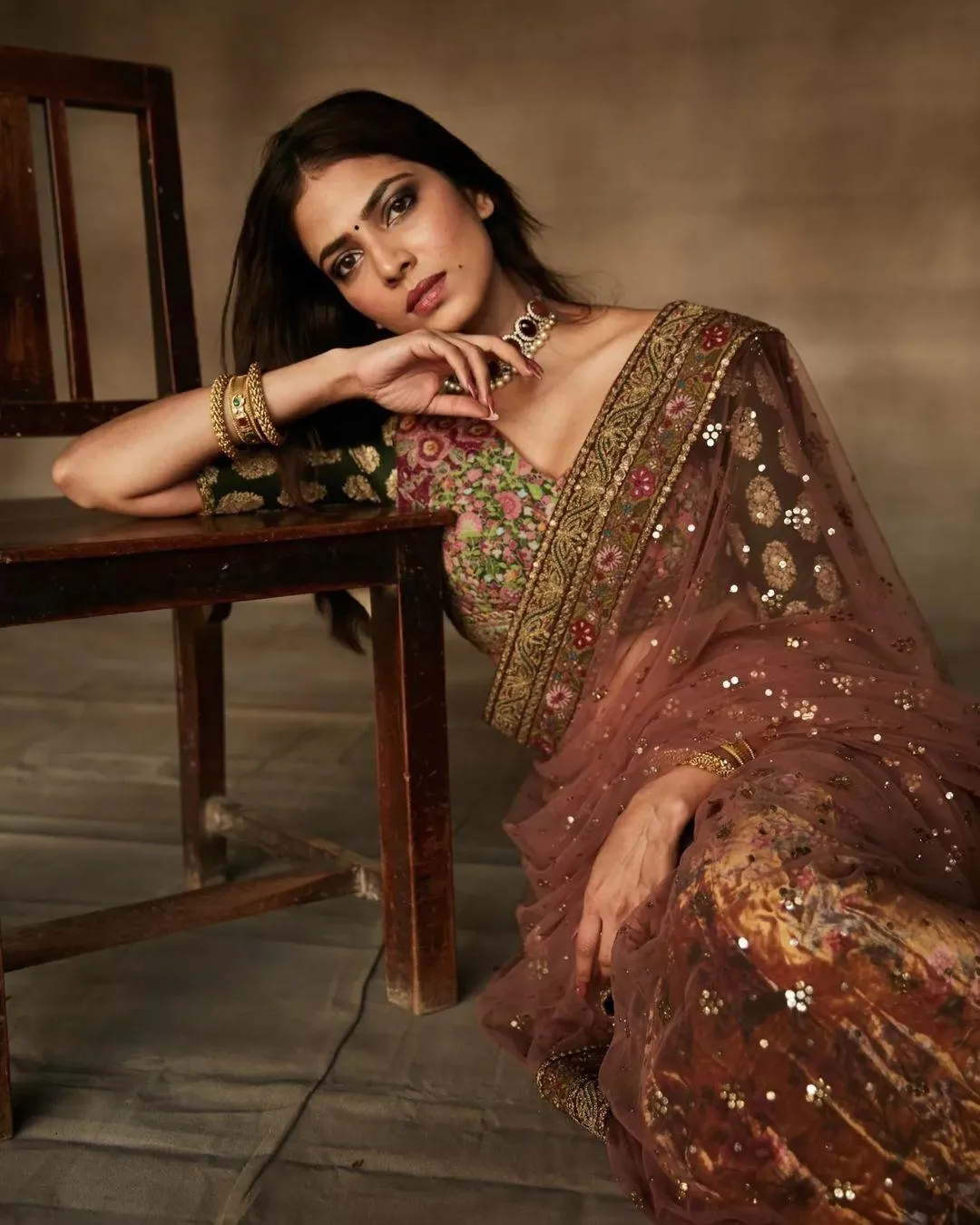 Traditional Look of Malavika Mohanan in Saree with Charm