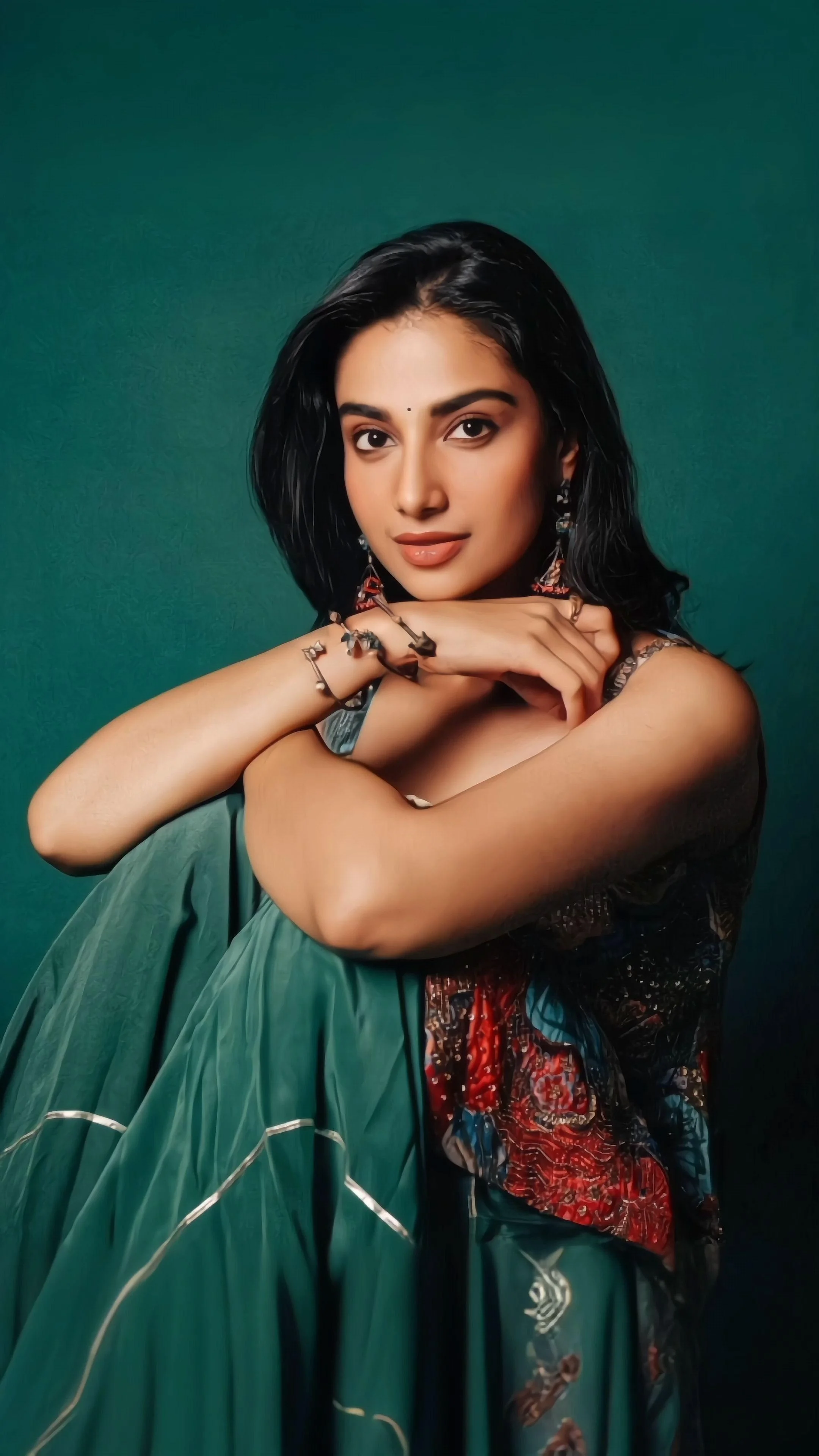 Meenakshi Chaudhary Latest  HD Photo