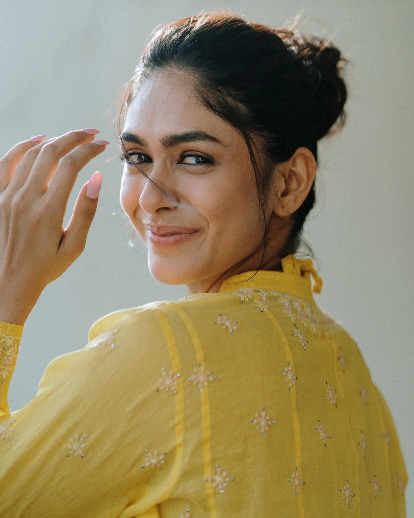 Actress Mrunal Thakur in Yellow Dress HD Photo