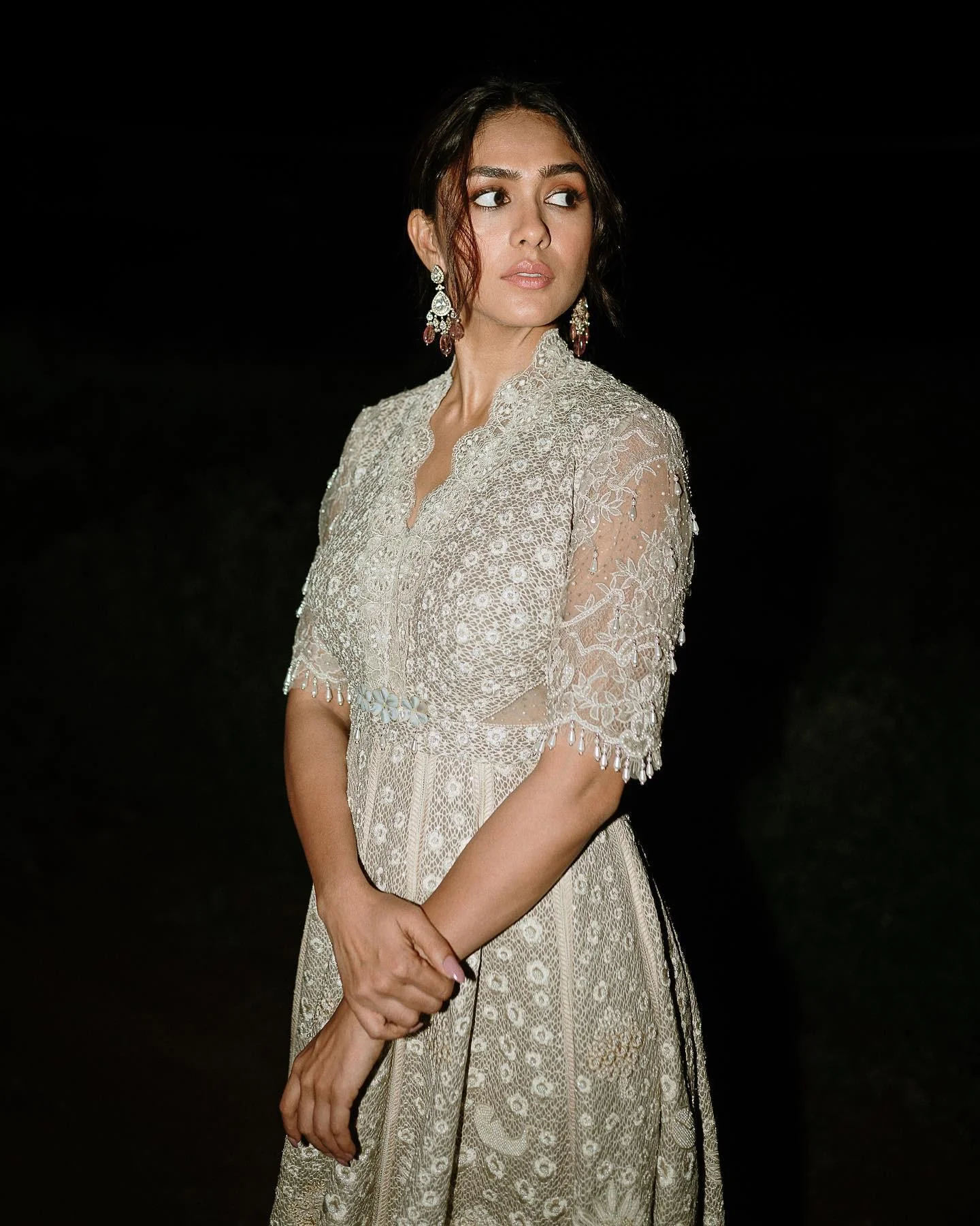 Actress Mrunal Thakur Looks Elegant in white Dress Wallpaper