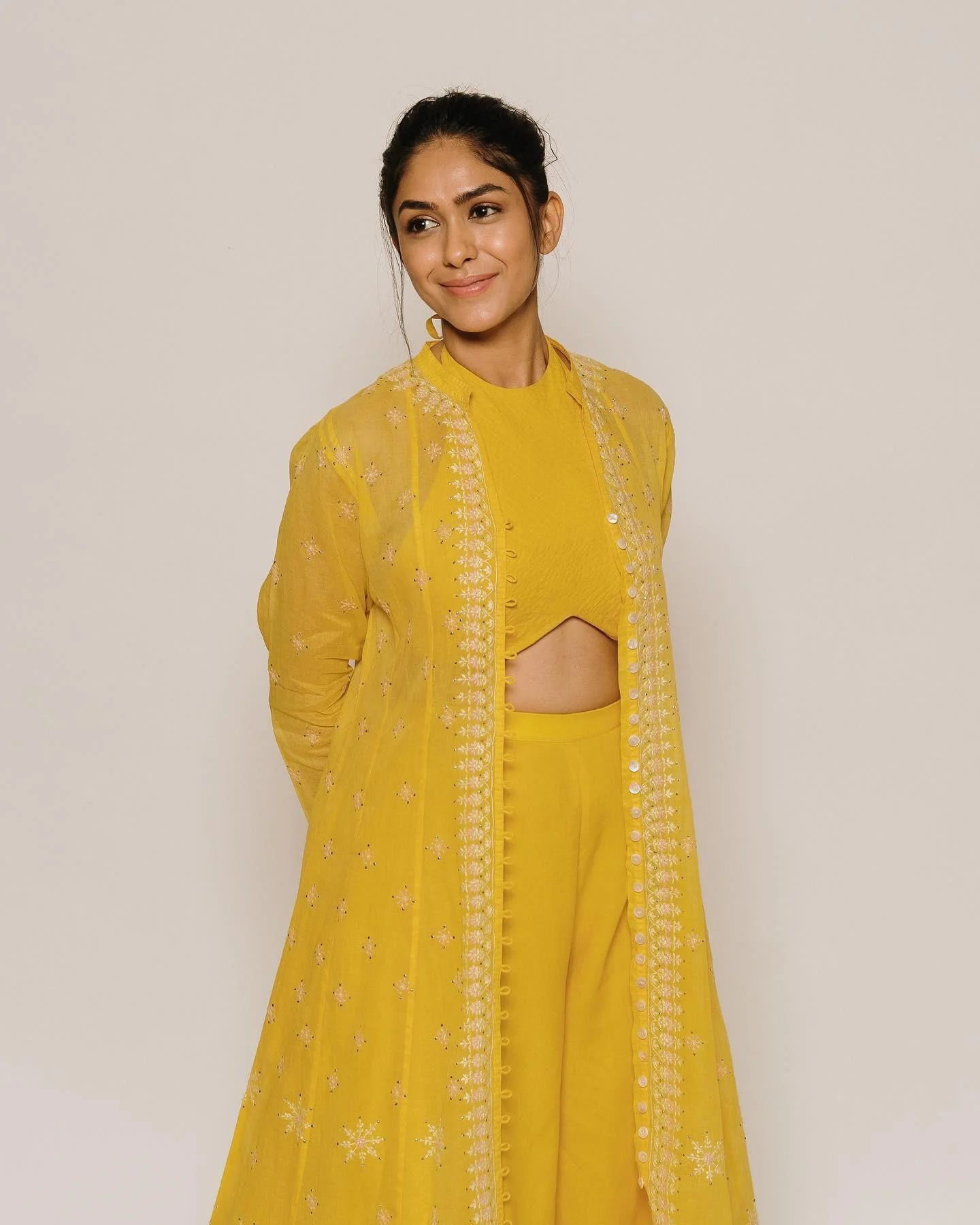 Mrunal Thakur in Yellow Traditional Dress HD Picture