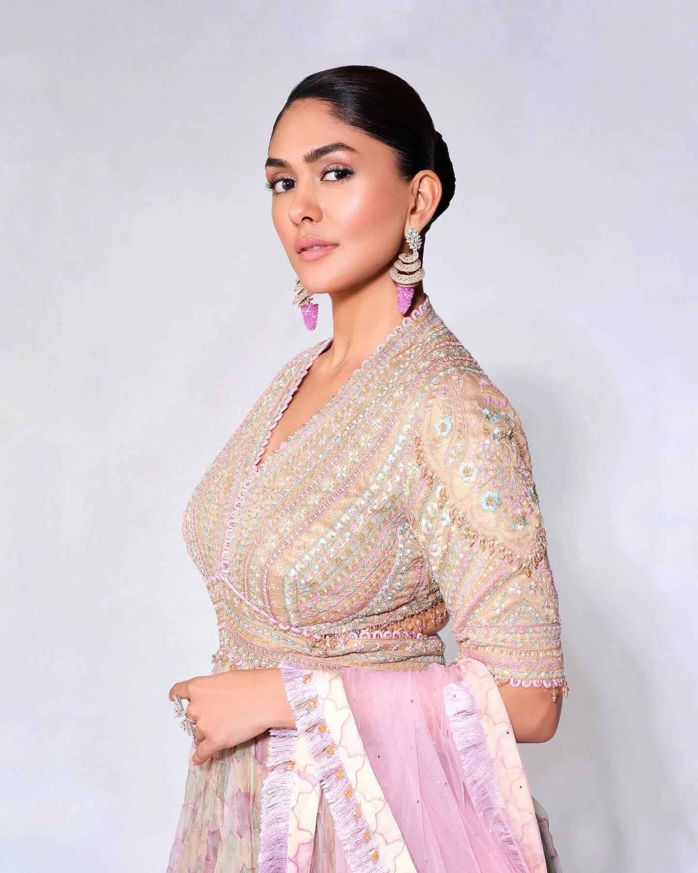 Mrunal Thakur Looks Elegant in white Dress HD Picture
