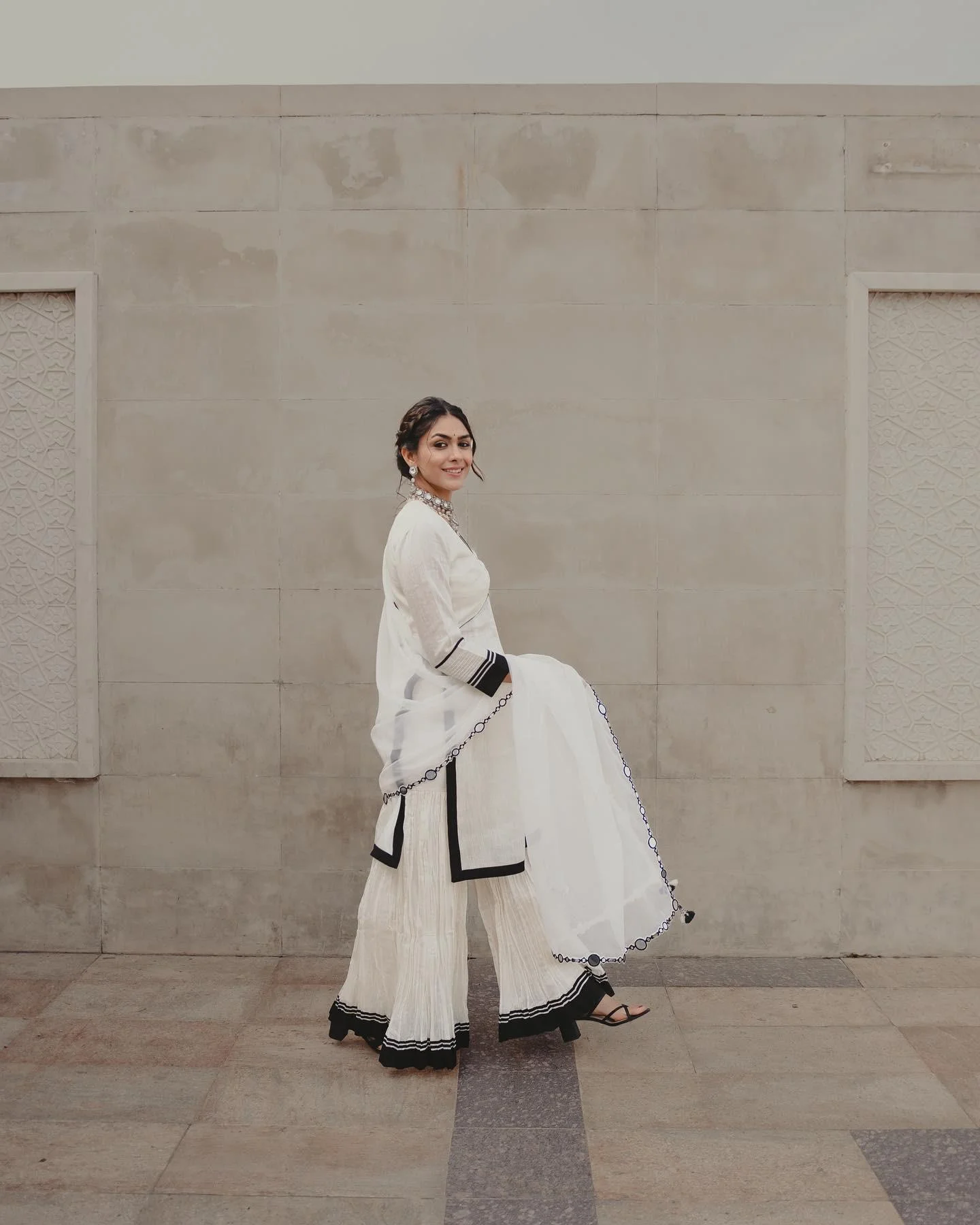 Mrunal Thakur Looks Elegant in white Dress Image
