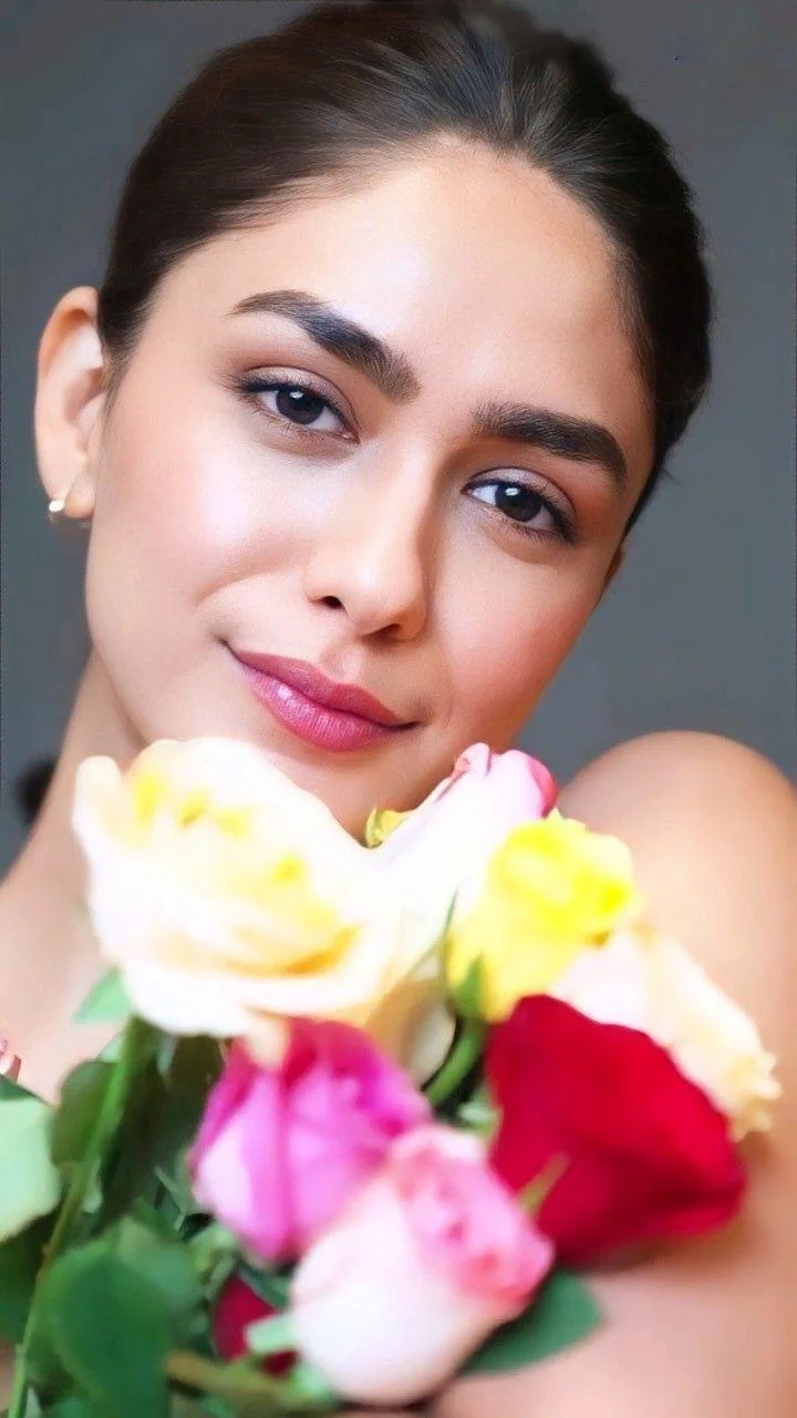 Mrunal Thakur Natural Glam in Close-Up Shot Hd Wallpaper