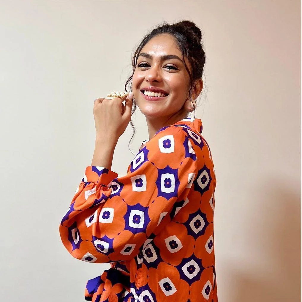 Mrunal Thakur Vibrant Orange and Purple Dress Hd Wallpaper
