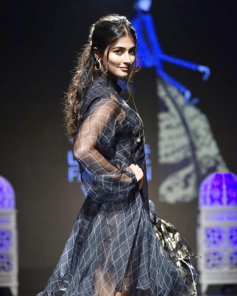 Pooja Hegde in Black Gown Walking on Fashion Show Ramp