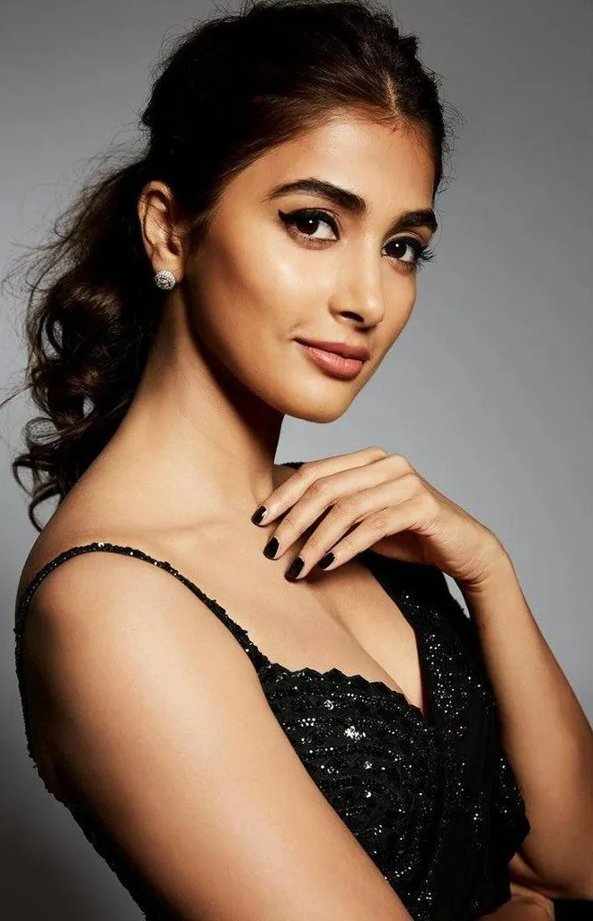 Beautiful Pooja Hegde Posing in Black Lace Evening Dress