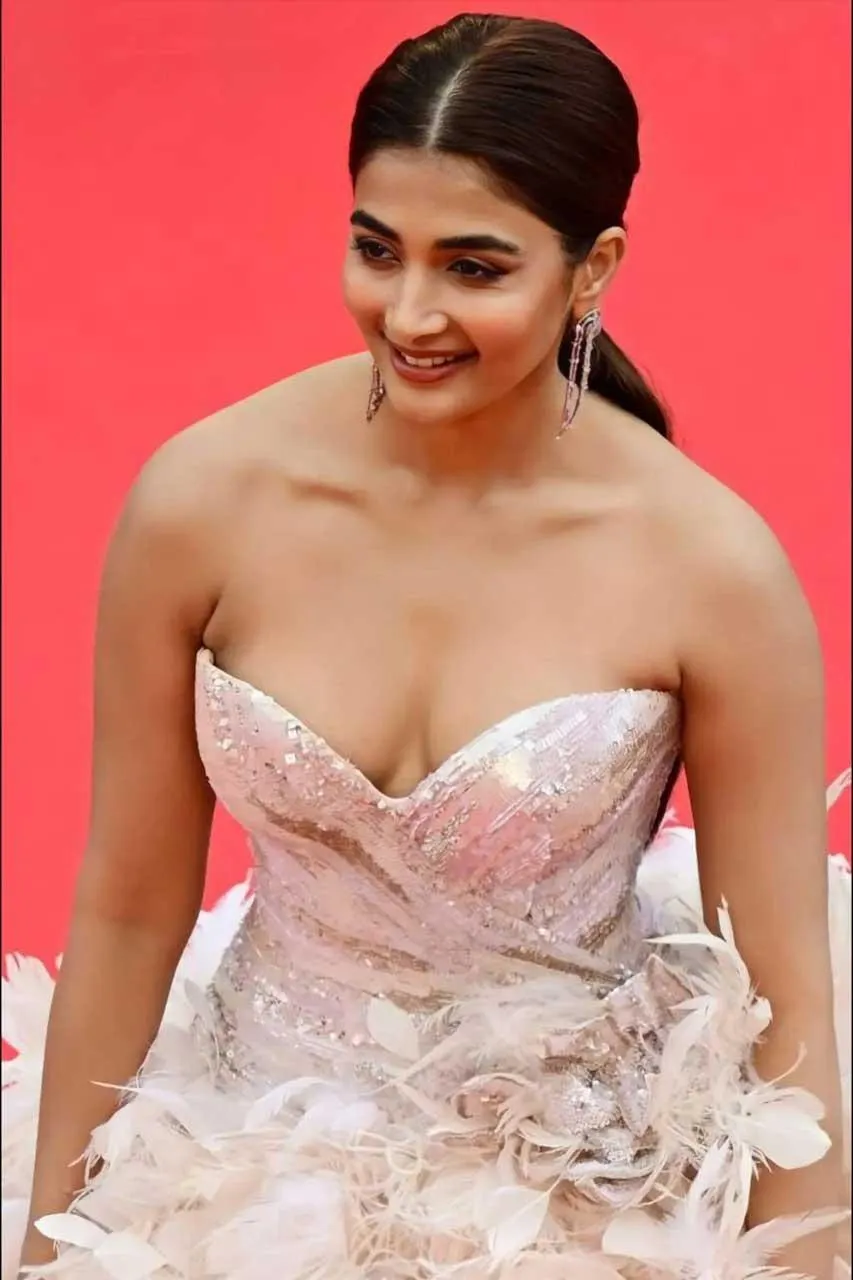 Pooja Hegde in Textured Gown on Red Carpet with Elegant Look