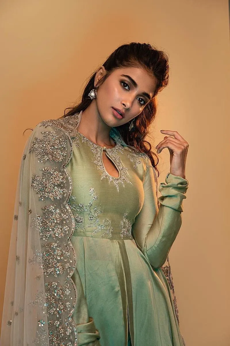 Pooja Hegde Looks Regal in Green Embroidered Gown Wallpaper