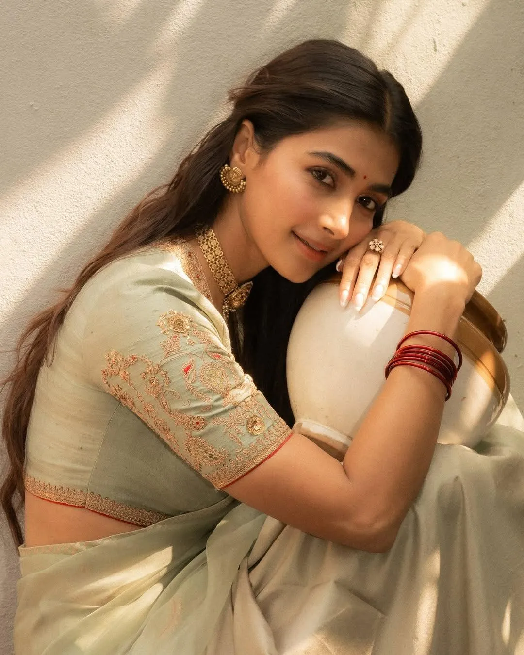 Pooja Hegde Posing Gracefully in Traditional Attire Image