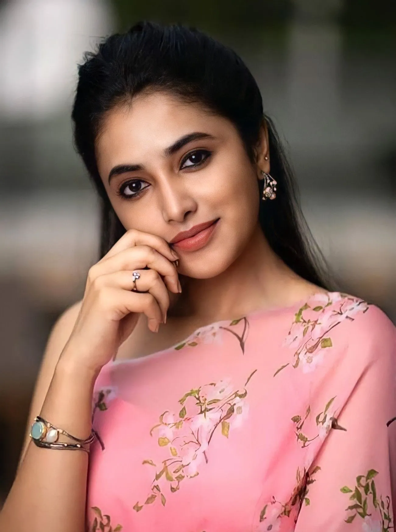 Attractive Image of Priyanka Mohan with Her Hand on Her Chin