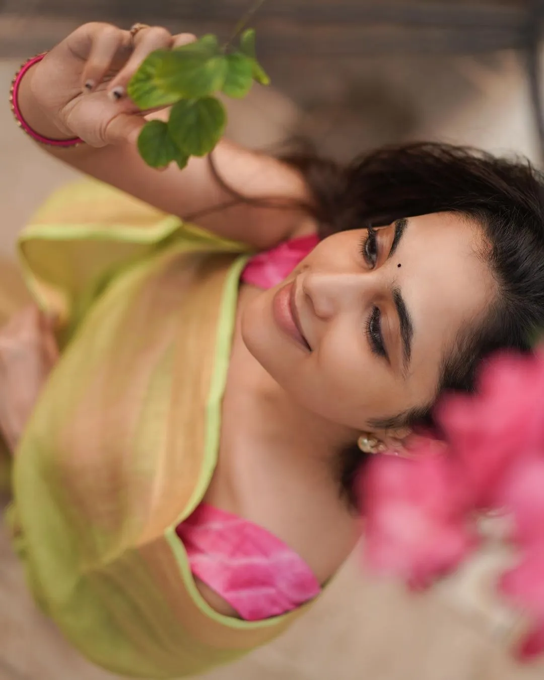 Dreamy Close Up of Priyanka Arul Mohan with Flowers HD