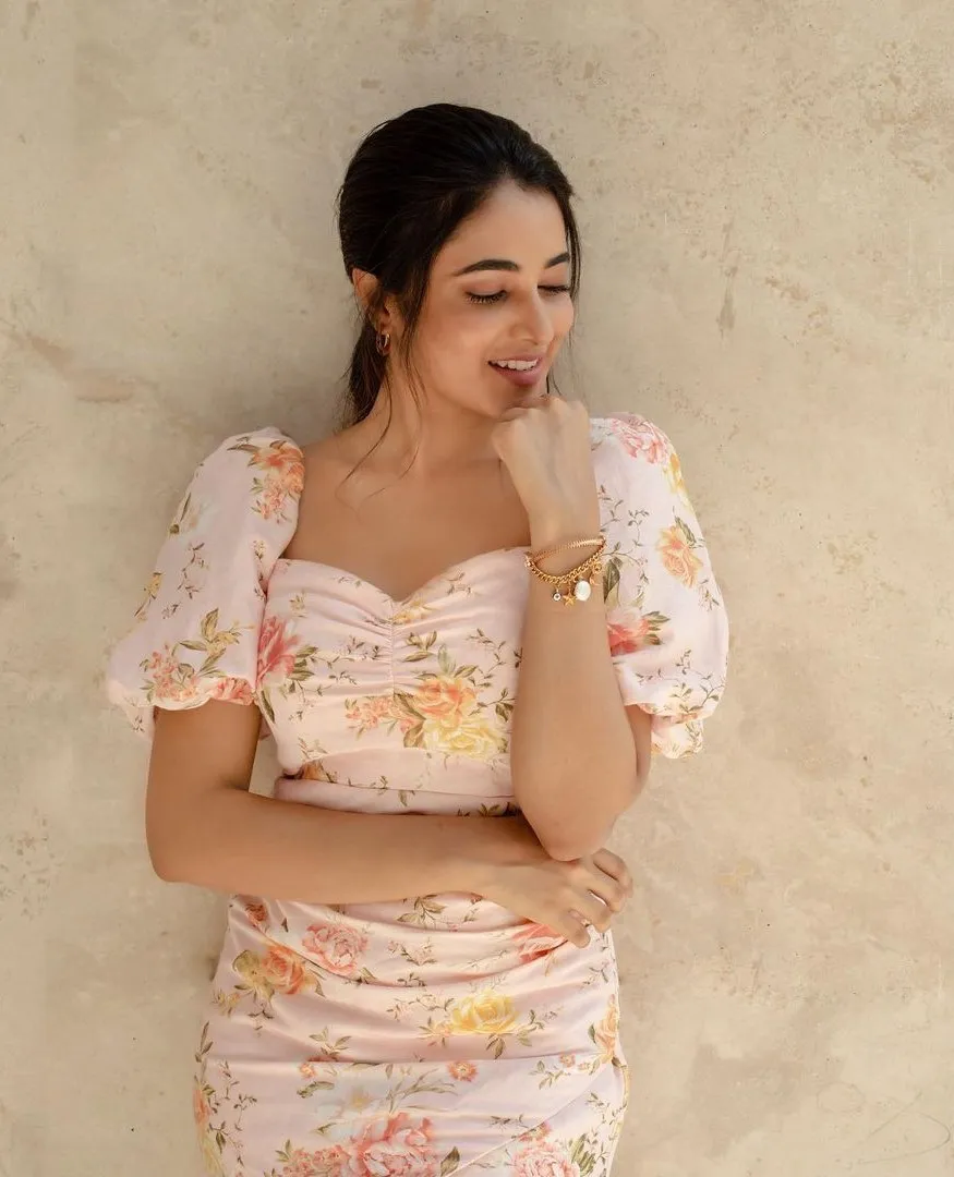 Elegant Priyanka Arul Mohan in Floral Puff Sleeve Dress