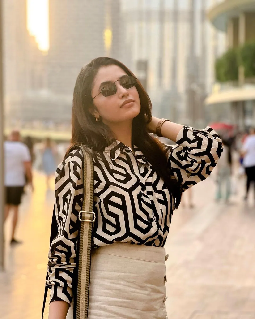 Fashionable Priyanka Arul Mohan in Black and cream Top image