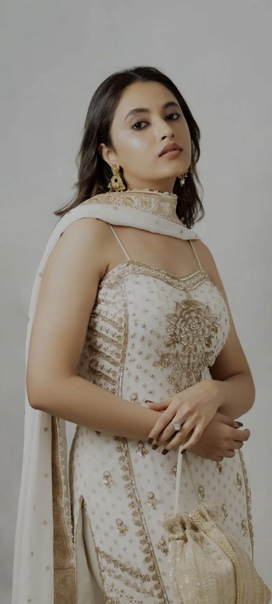 Graceful Priyanka Arul Mohan posing in embroidered outfit