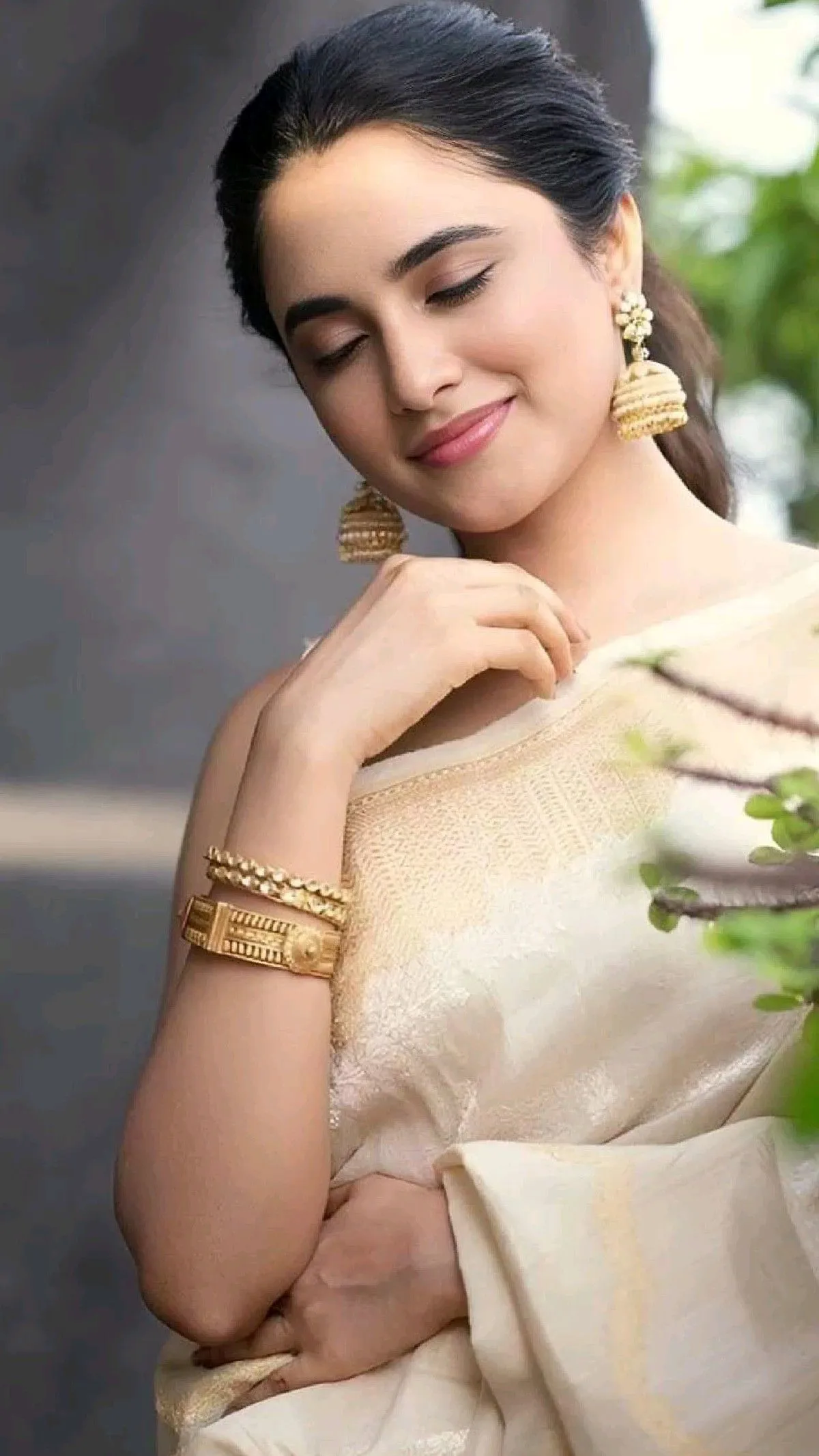 Lovely Image of Priyanka Mohan in a Saree with Eyes Closed