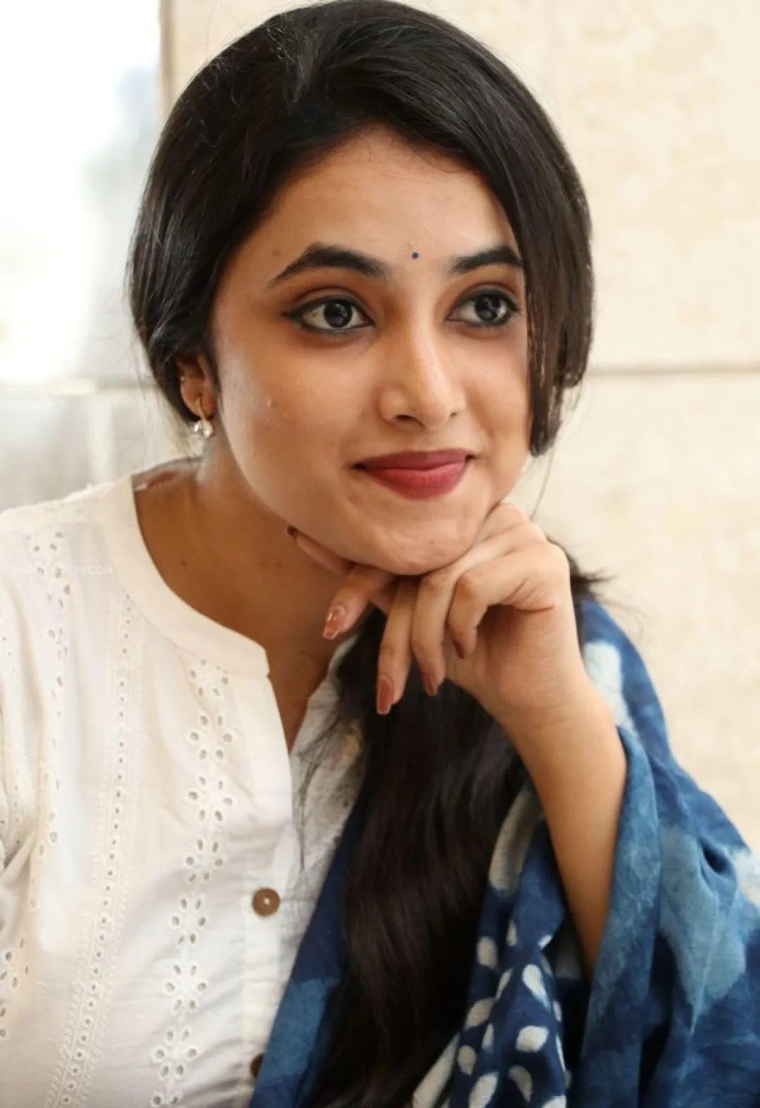 Priyanka Arul Mohan Closeup in White and Blue Dress image