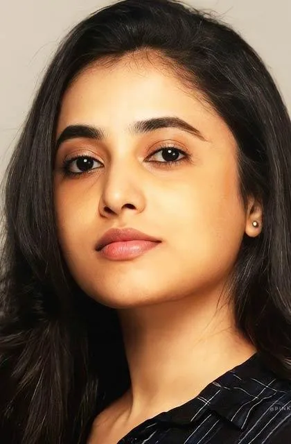 Priyanka Arul Mohan confident closeup with Black dress HD