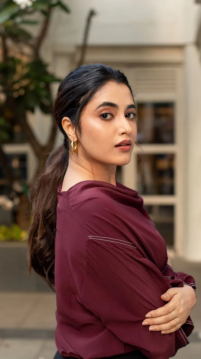 Priyanka Arul Mohan in Confident Maroon Outfit Look image