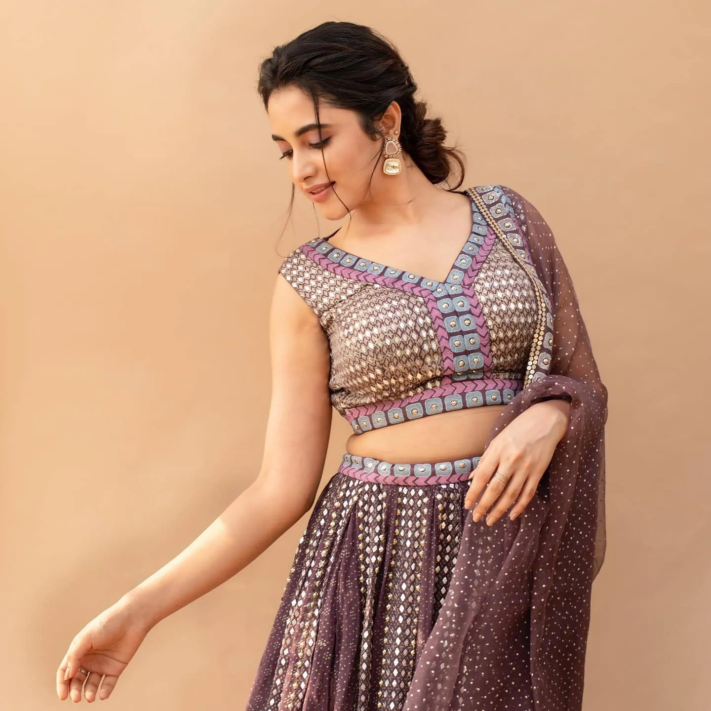 Priyanka Arul Mohan in Lehenga Stylish Photos HD