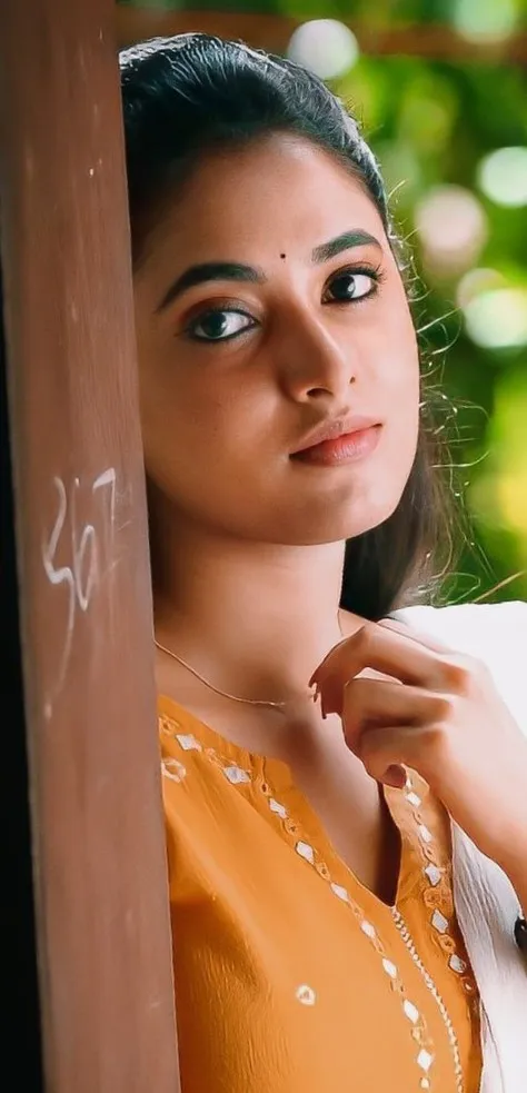 Priyanka Arul Mohan in Peaceful Outside Frame Wallpaper