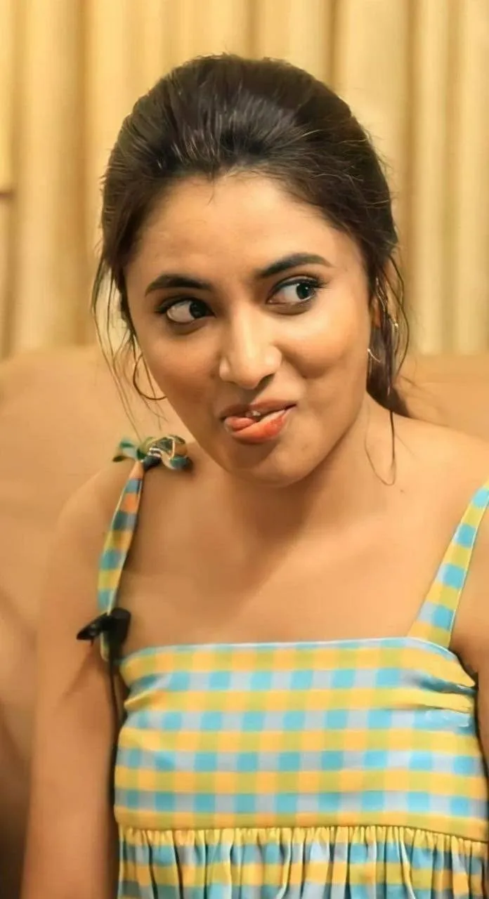 Priyanka Arul Mohan Playful Look in Checkered Dress Indoor
