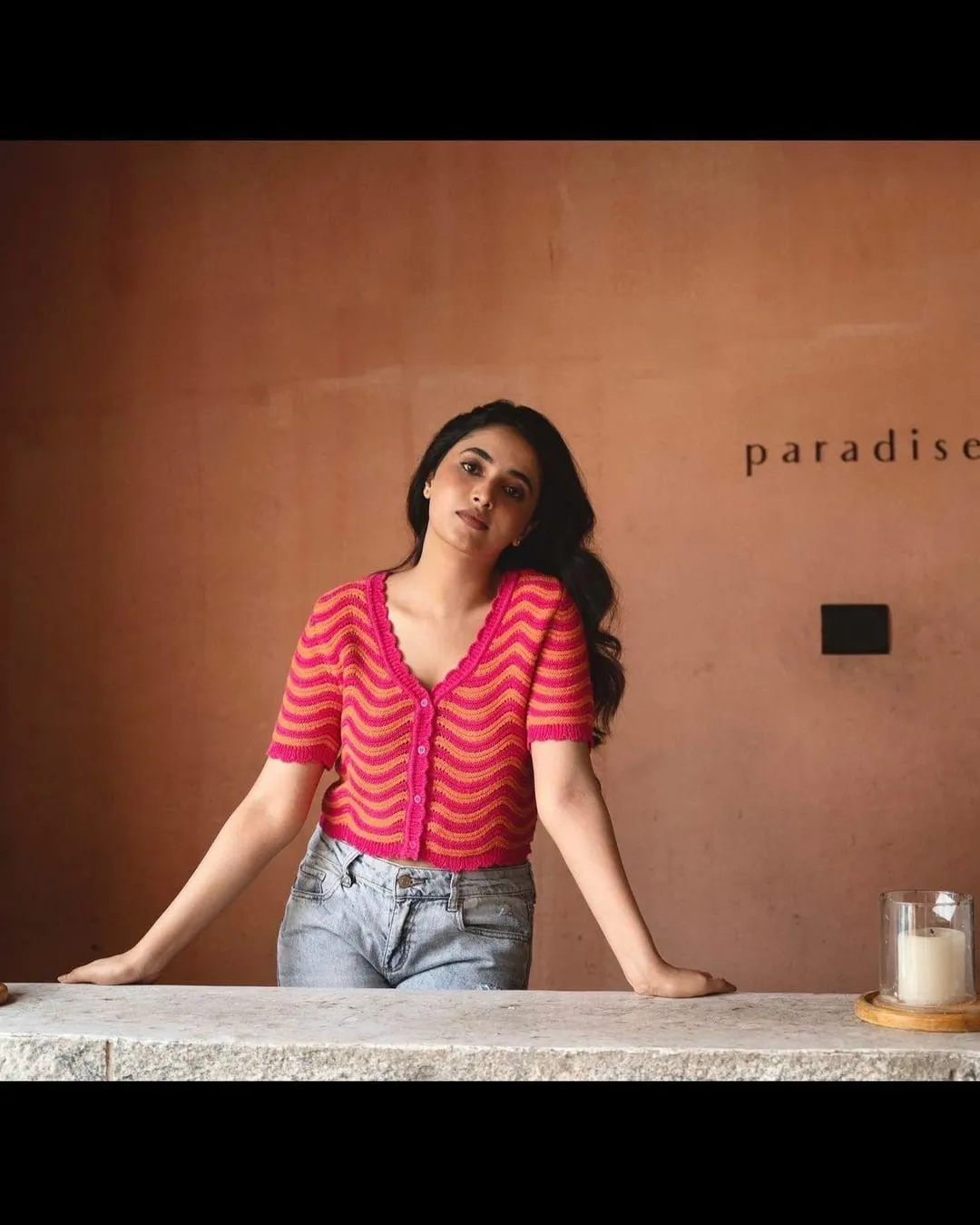 Priyanka Arul Mohan Relaxing in a Casual Setting HD image