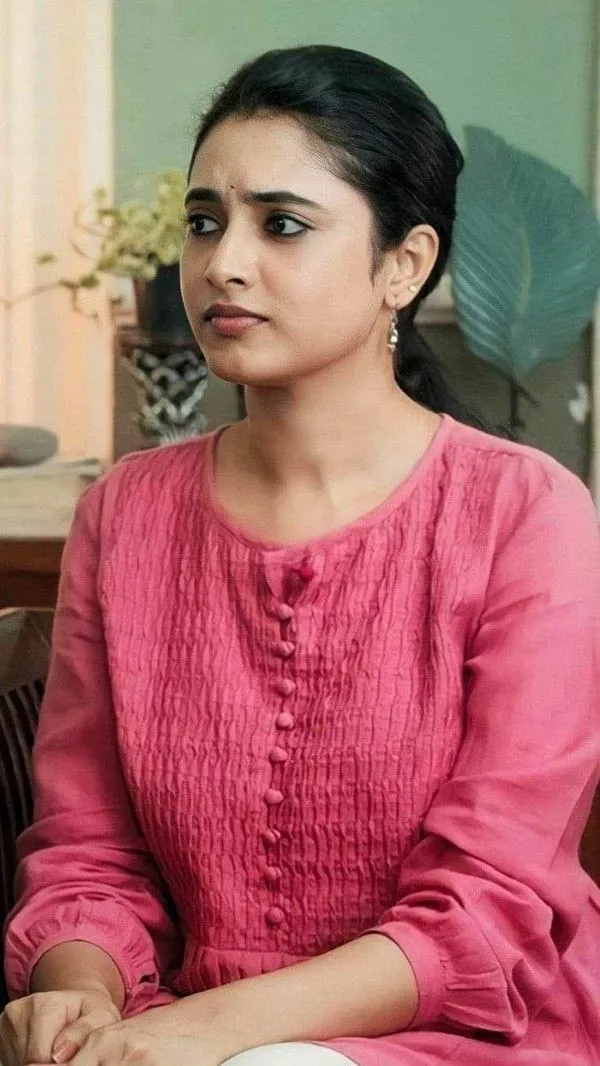 Priyanka Arul Mohan Simple Charm in Casual Pink Dress image