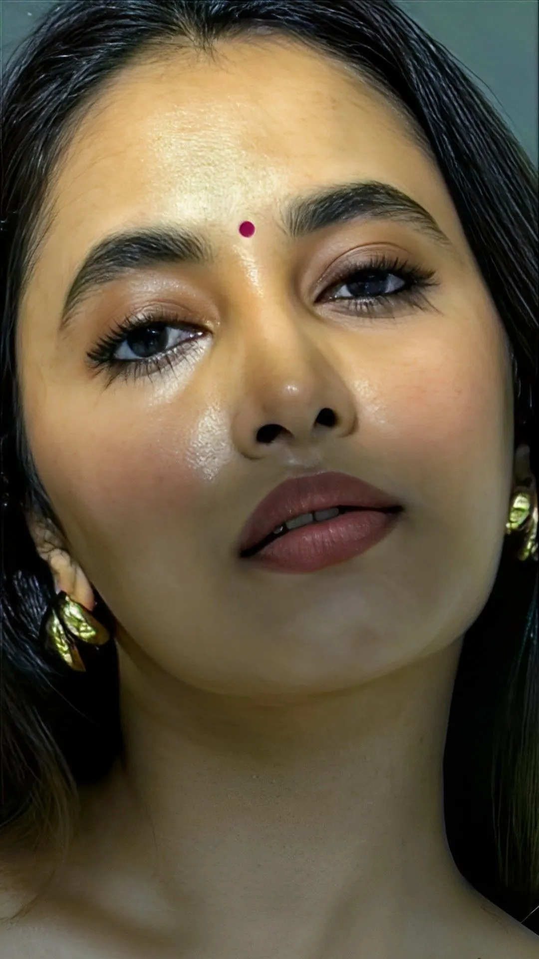 Priyanka Arul Mohan Stunning Natural Beauty CloseUp image