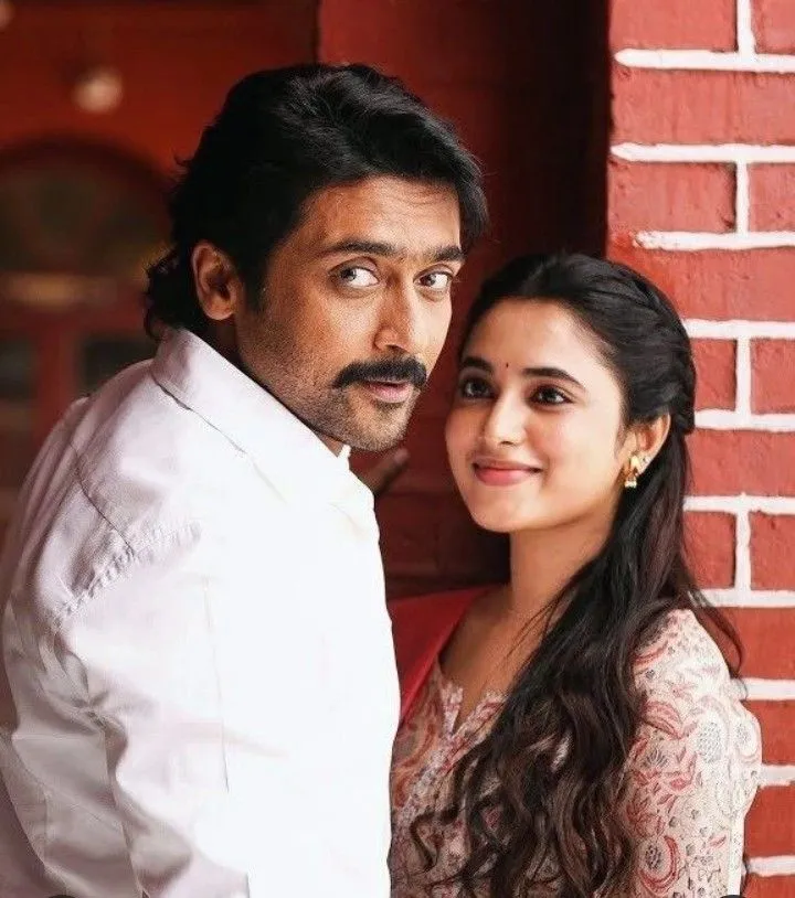 Priyanka Arul Mohan with Suriya in Romantic Frame Wallpaper