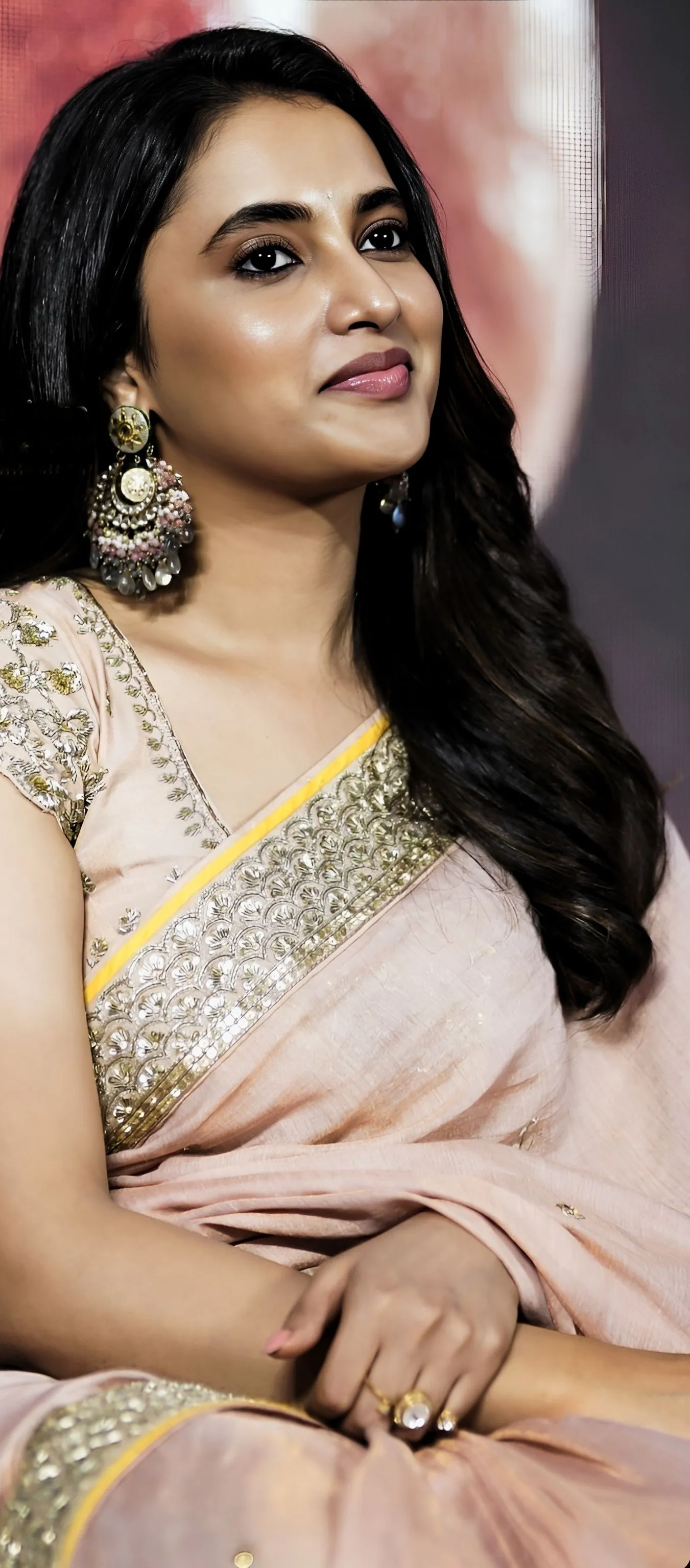 Priyanka Mohan in a Traditional Saree Look Free Wallpaper