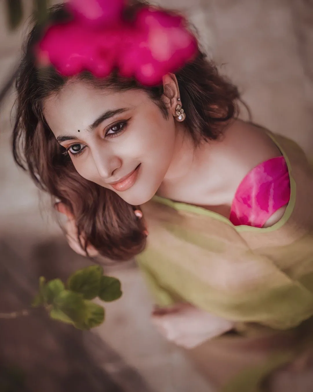 Priyanka with flower in hair soft smile close up Wallpaper