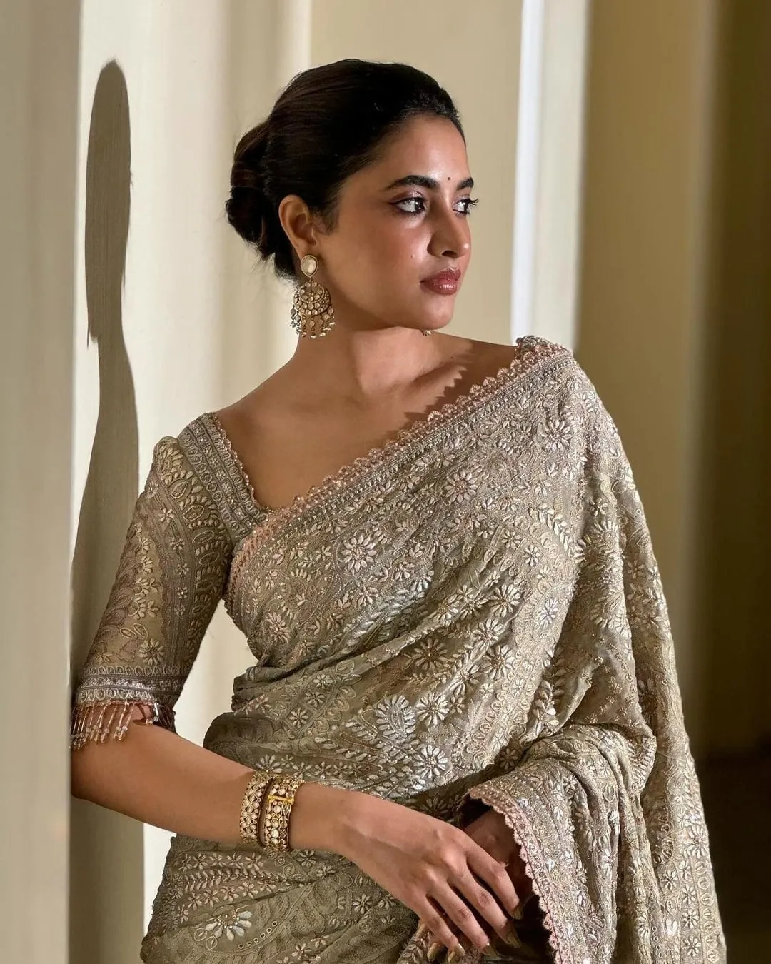 Stunning Image of Priyanka Mohan in a Gray Chikankari Saree