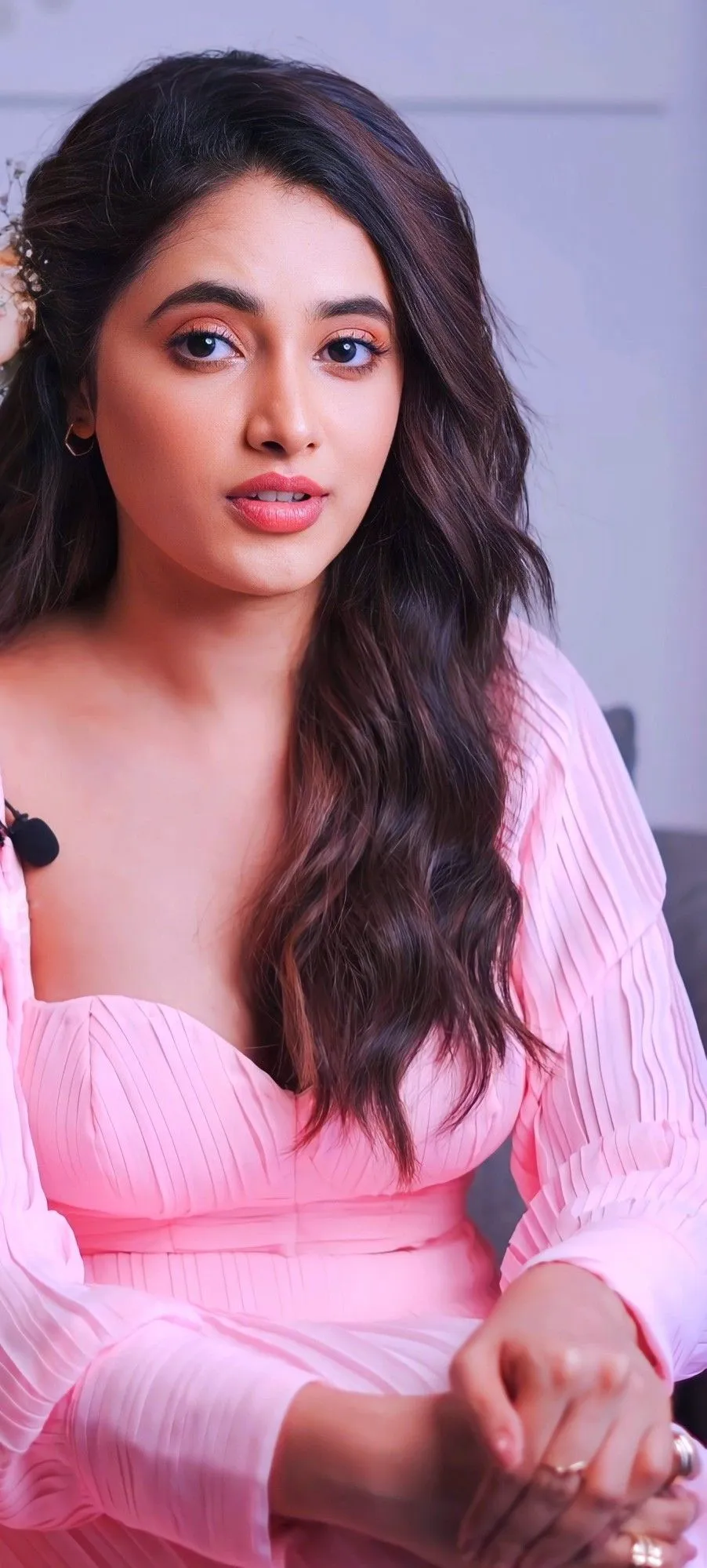 Stunning Wallpaper of Priyanka Mohan in a Pink Dress